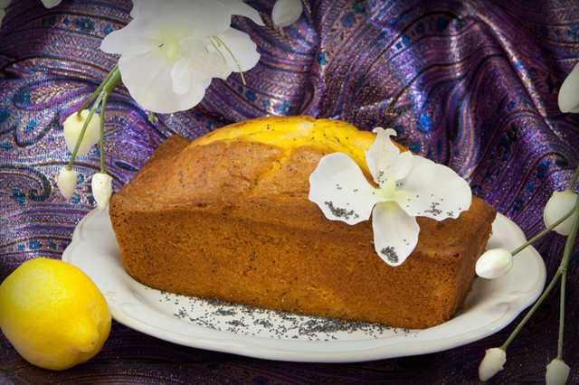 Lemon Poppyseed Pound Cake