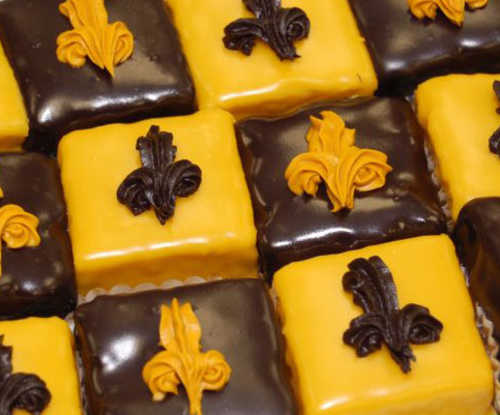 Petit Four - Black and Gold Dozen