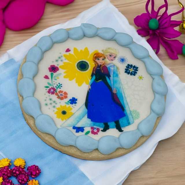 Disney Frozen Beautiful Sisters - PhotoCake® Edible Image Cookies (12 Cookies) 