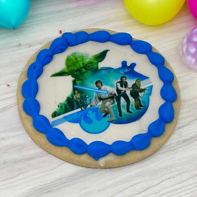 Disney Star Wars Yoda "The Force is Strong" Edible Image PhotoCake® Cookies (12 Cookies) 