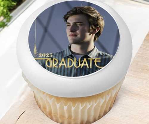 2025 Graduate Selfie Frame Edible Image® Frame Cupcakes (12 Cupcakes)