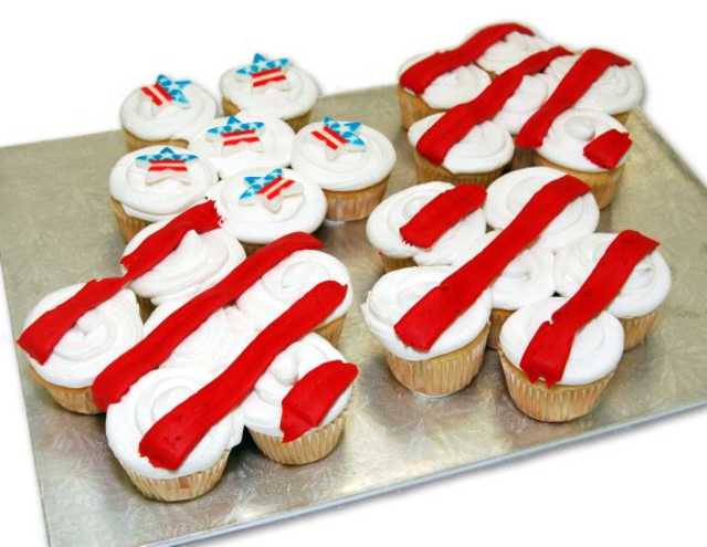 Stars & Stripes Cupcakes - 2 Dozen